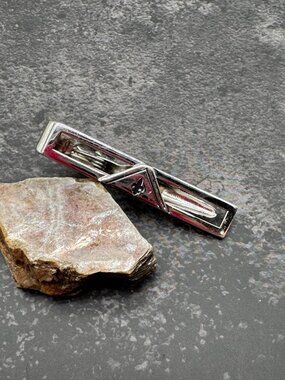 Vintage Swank Tie Clip Bar Fleur de Lis Silver Tone MCM Mens Accessory 1.25 in